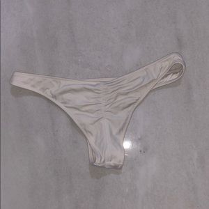 Victoria's Secret Swim - VICTORIAS SECRET white itsy bottom Victoria's Secret Swim - VICTORIAS SECRET white itsy bottom